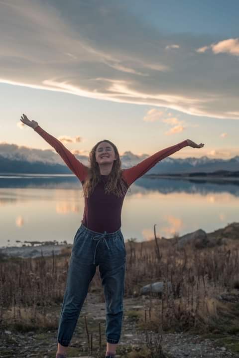 Woman travelling alone in New Zealand